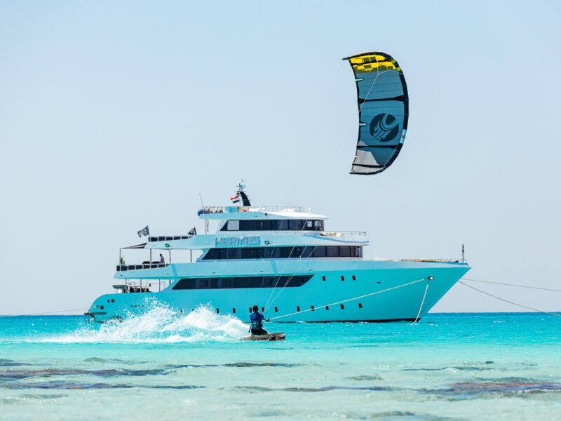 GAY KITESURFING CRUISE